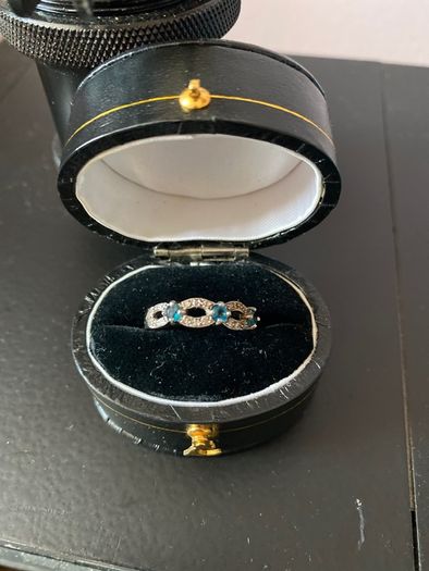 ring white gold sapphire and diamond rind