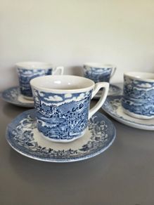 TeaCups Saucers J&G  Meakin
