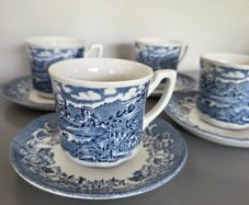 TeaCups Saucers J&G  Meakin