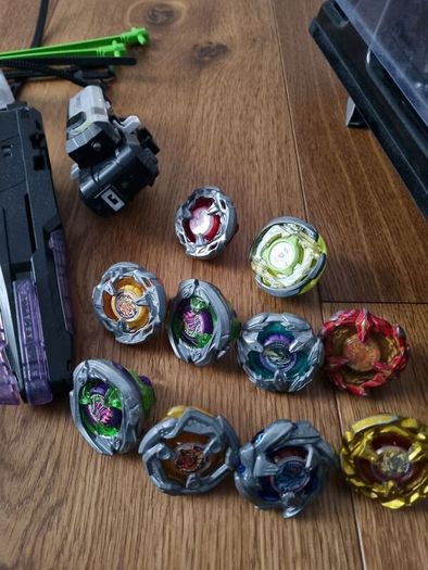beyblade x double xtreme motorised stadium