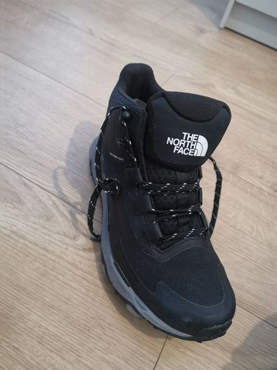 The North Face Shoes- Vectiv Fastpack Mid Futurelight
