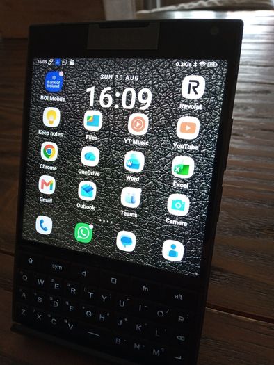 Titan 2 (like BlackBerry Passport)