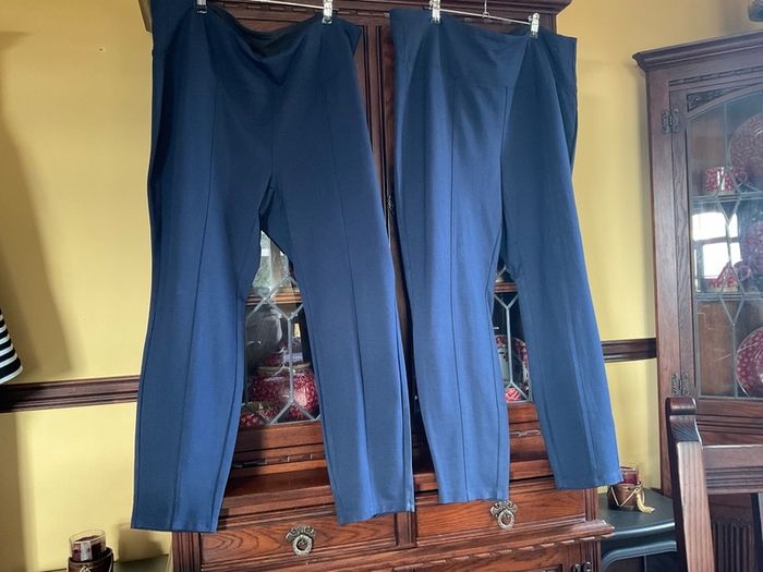 NEW FINAL REDUCTION. navy pull up casual trousers  from Style & Co. USA Size 3X which will fit 26/28.   Length from waist to hemline is 40 inches