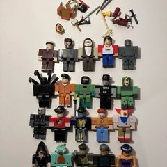 Roblox toy bundle