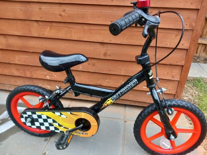Kids outrider bike size 14 inch wheels