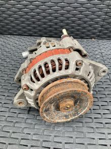 MK1 Mitsubishi Pajero Shogun 2.5 4D56 Alternator