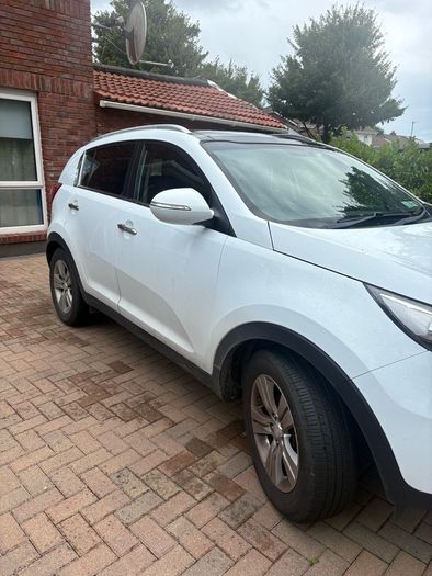 2014 Kia Sportage with apple carplay