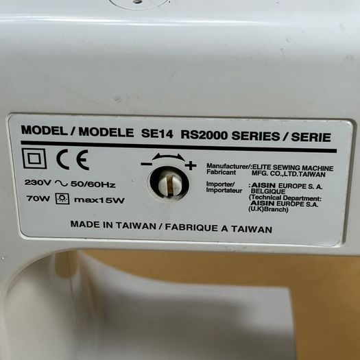 TOYOTA SE14 RS2000 Electrical Foot Pedal Operated Sewing Machine - Incomplete