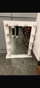 vanity mirror