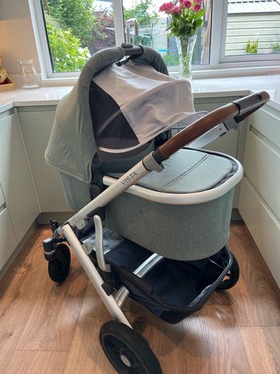Uppababy Vista V2