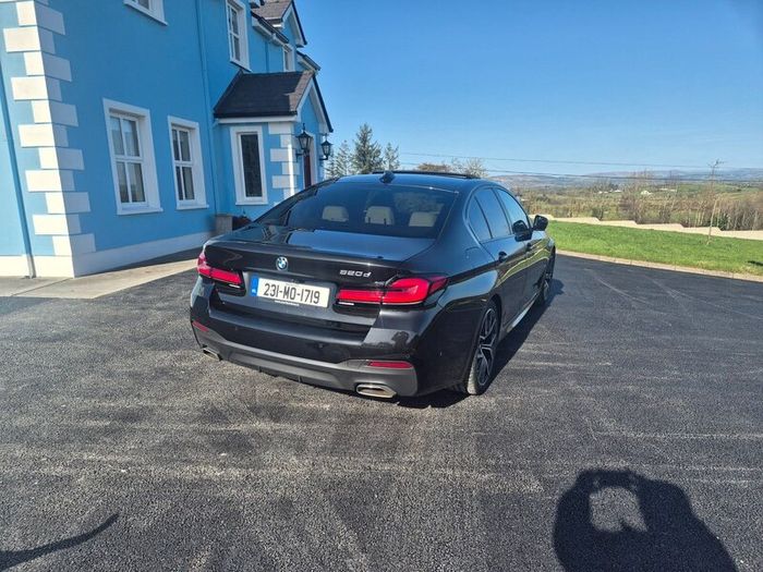 BMW 5-Series 2023 520d M Sport