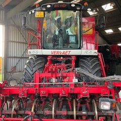 Beet Harvester 2014 Vervaet 617