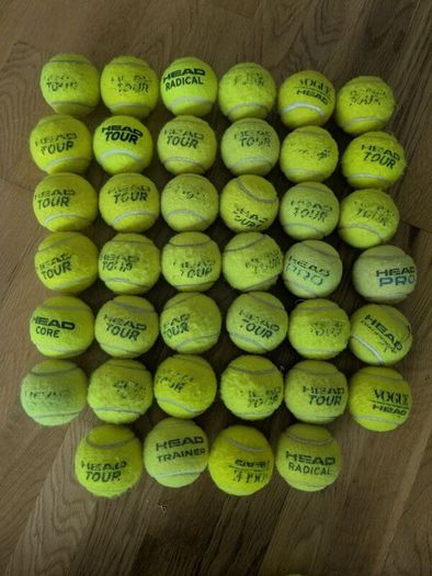40 tennis balls