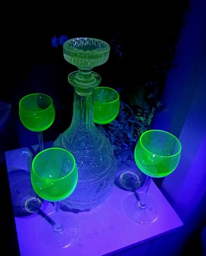 Wine or liqueur set