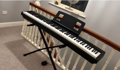 Roland piano FP 10