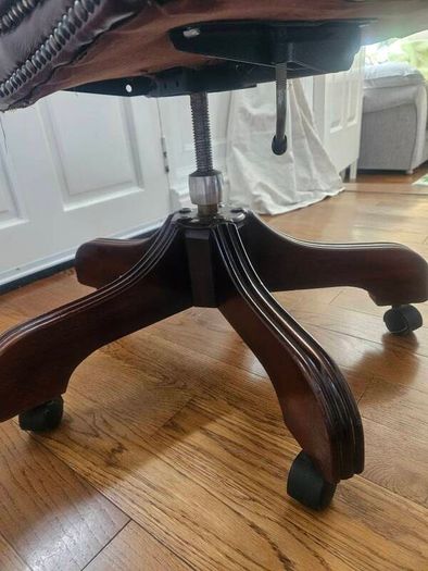 Chesterfield Captains Chair