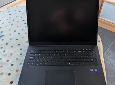 LG gram Pro 17Z90TP 17" Laptop