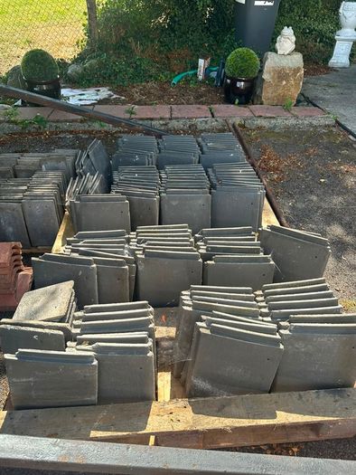 Roofing tile