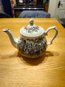 Myott "Royal Mail" Brown Ironstone Vintage Teapot Staffordshire Made In England Teapot. RARE FIND!