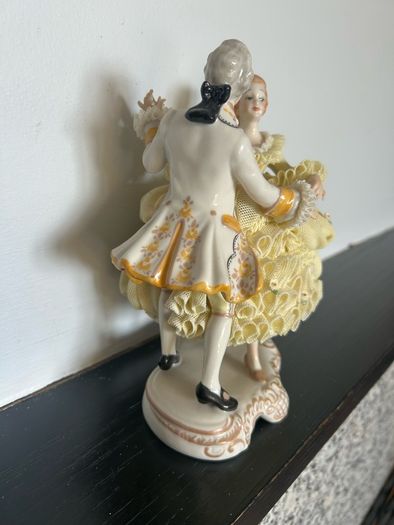 Dresden figurines. Pristine condition, rare piece. Collectible item
