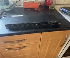 dbx eq215