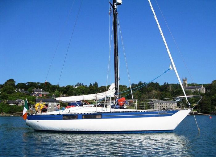 Kingscruiser 33 Yacht deposit paid.