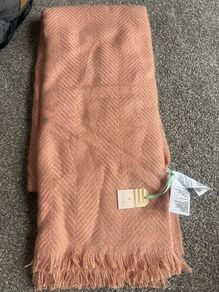 scarfs