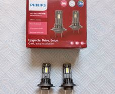 Philips LED H7 Light Bulbs (New)