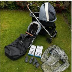UPPAbaby Vista Travel System Bundle - Carrycot, Seat & Accessories