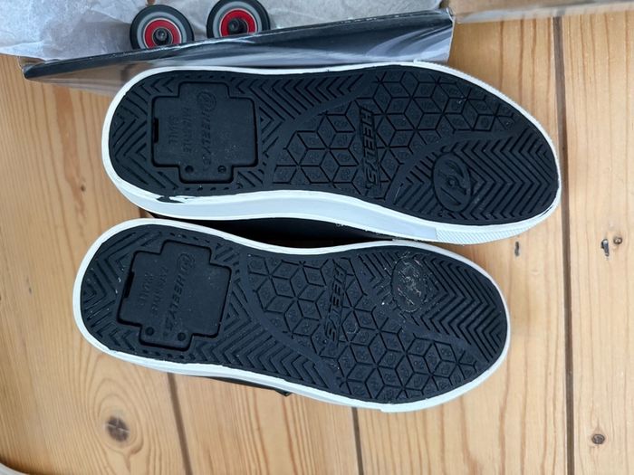 Black and Silver Guess Heelys - Size 13