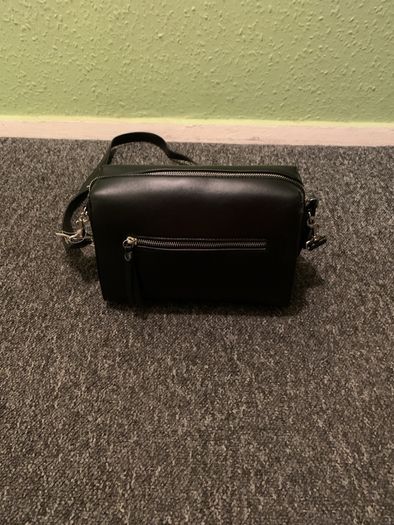 Urban Expressions Sophia Box Crossbody Bag