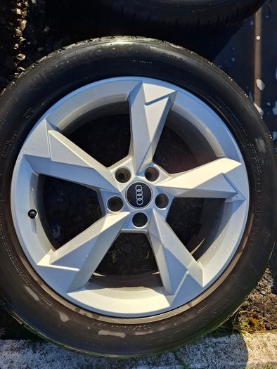 19" Genuine Audi Q3 S Line Alloys with tyres