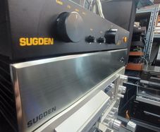 Hi End Audiophile Quality Sugden Signature 41 Preamplifier and Signature P41 Power Amplifier Top End Quality Hi-Fi