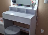 main image for ad Dressing table with mirror and LED  light bulbs