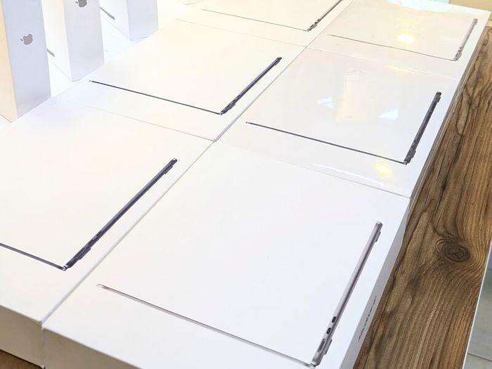 MacBook Air M5 | 512GB | 16GB Ram - Irish Model