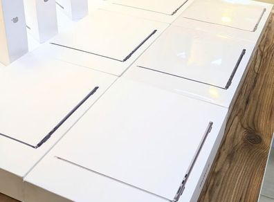 MacBook Air M5 | 512GB | 16GB Ram - Irish Model