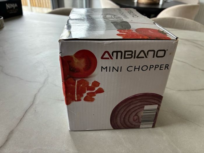 Electric mini chopper