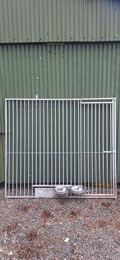 dog kennels