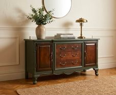 Chest of drawers