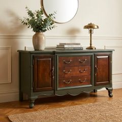 Chest of drawers