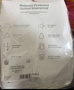 Brand New Mattress Protector quilted & waterproof