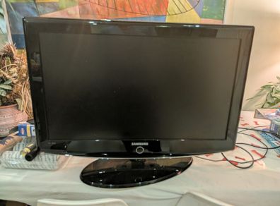 Samsung 32 inch TV