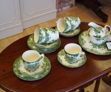 Johnson Bros Bird of Paradise Vintage Green Ironstone Tea Set (18pc, c.1950s)
