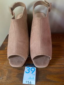 Brand new peep toe heeled sandals