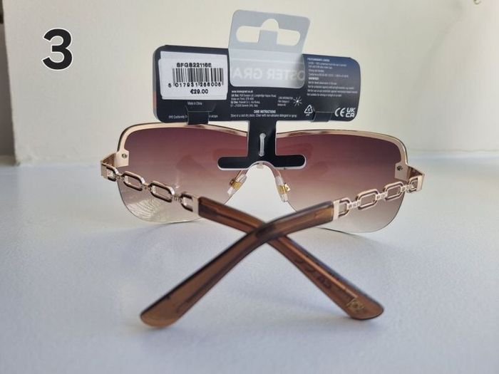 Foster Grant Sunglasses Brand New (2 for 15 Euro)