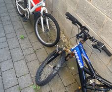 2 kids bikes