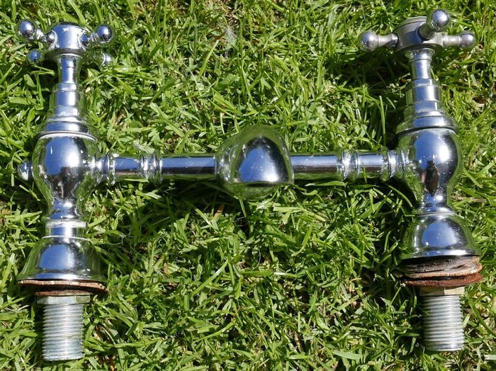 Vintage Bath Filler Tap