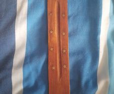2 incense holders