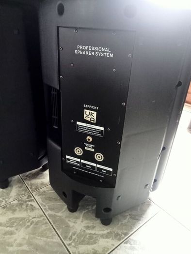 Dj speakers and amplifier