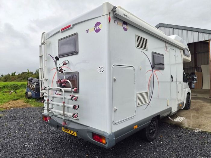 Camper